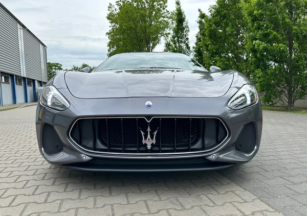 Maserati GranCabrio cena 499900 przebieg: 19600, rok produkcji 2019 z Poznań małe 466